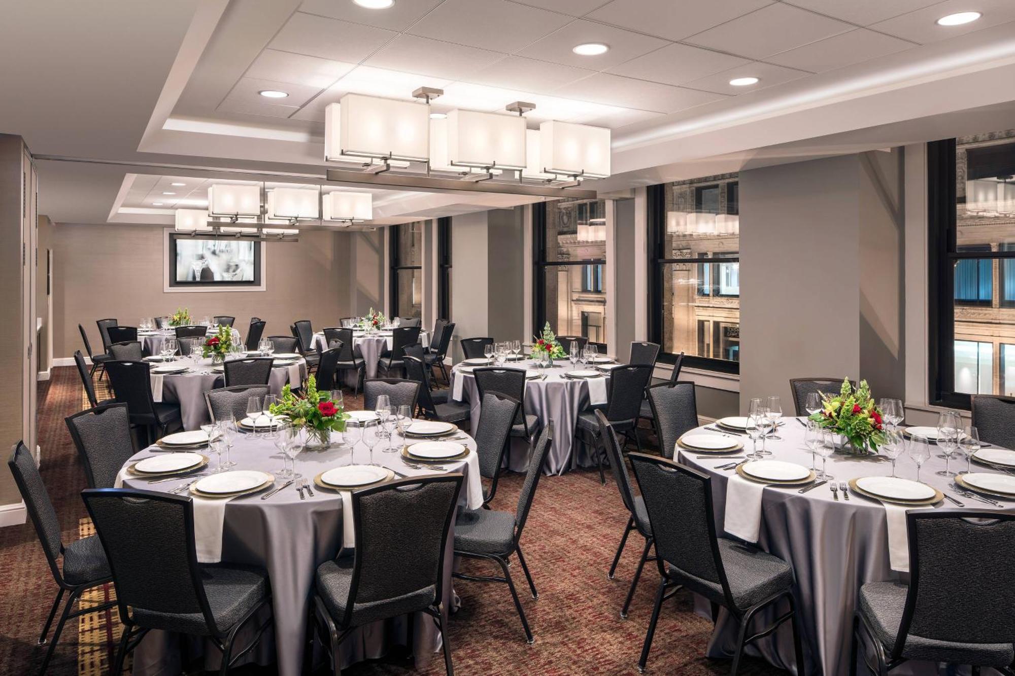Residence Inn By Marriott Chicago Downtown/Loop Екстериор снимка